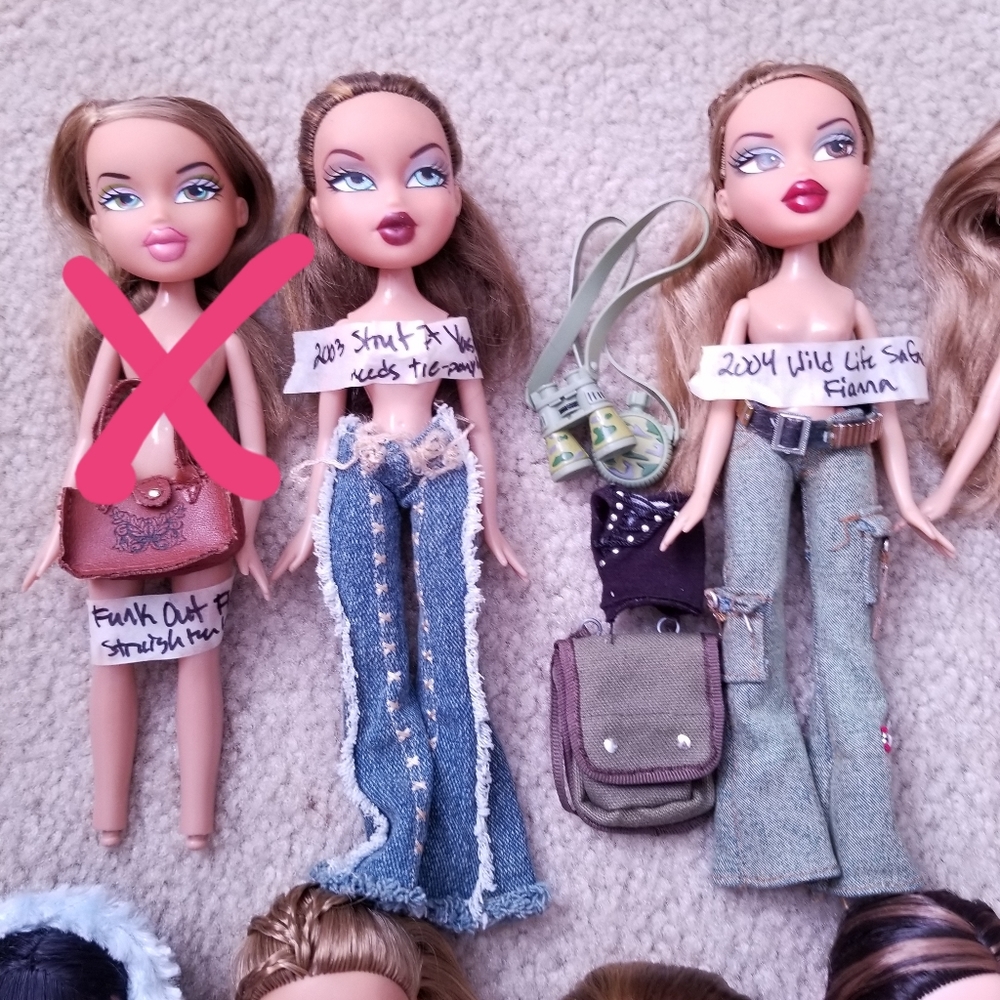 💫 Various Bratz Dolls and Bratz Clothes and Accessories in my closet!💫 - Picture 2 of 5